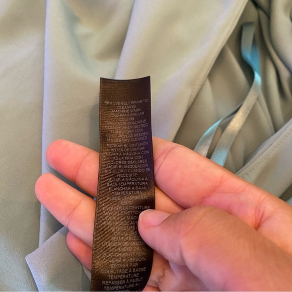 White House Black Market Mint Pastel Dress size 6 asymmetrical hem - Picture 8 of 12